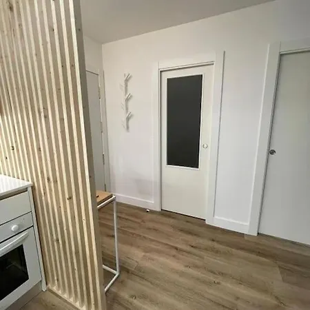 Apartment Stylish 2-bedroom Apt With Terrace In Marbella
